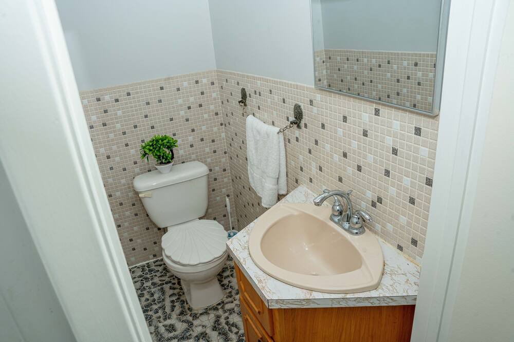 Photo of Bathroom in Shelburne
