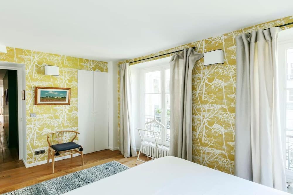 Photo of Bedroom in Quartier du Gros-Caillou
