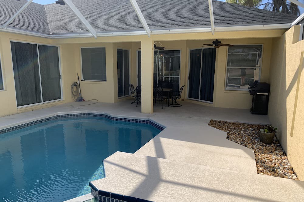 Photo of Outdoor in Apollo Beach