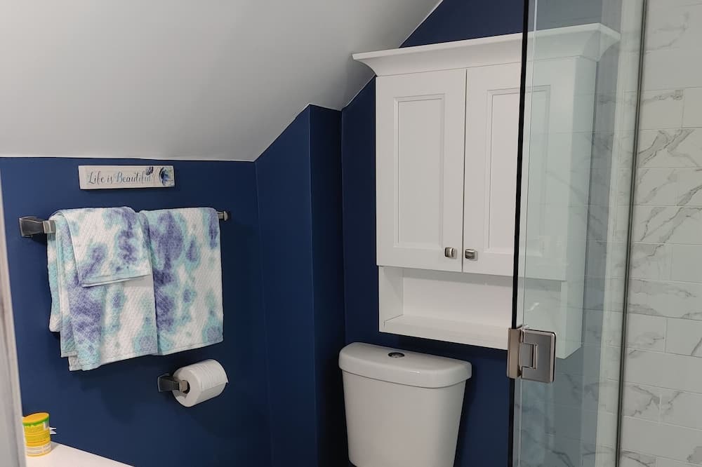 Photo of Bathroom in Owen Sound