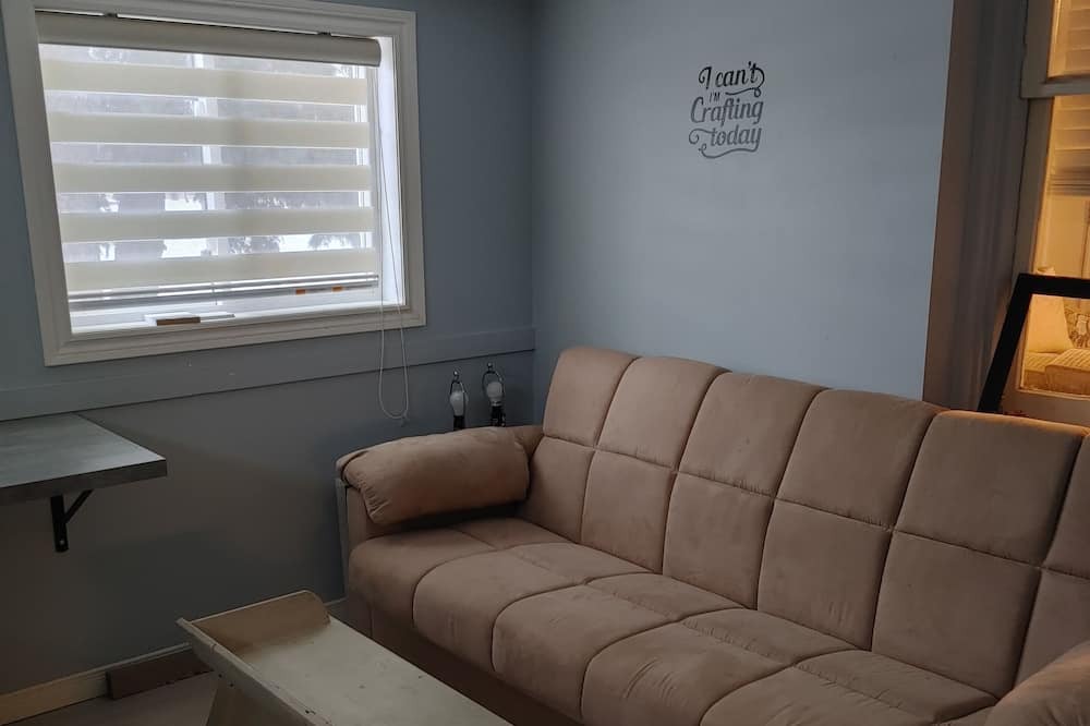 Photo of Livingroom in Owen Sound