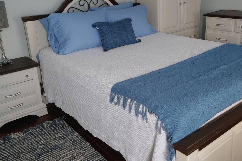 Photo of Bedroom in Owen Sound