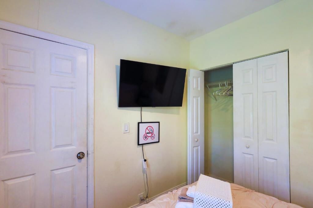 Photo of Bedroom in Little Haiti