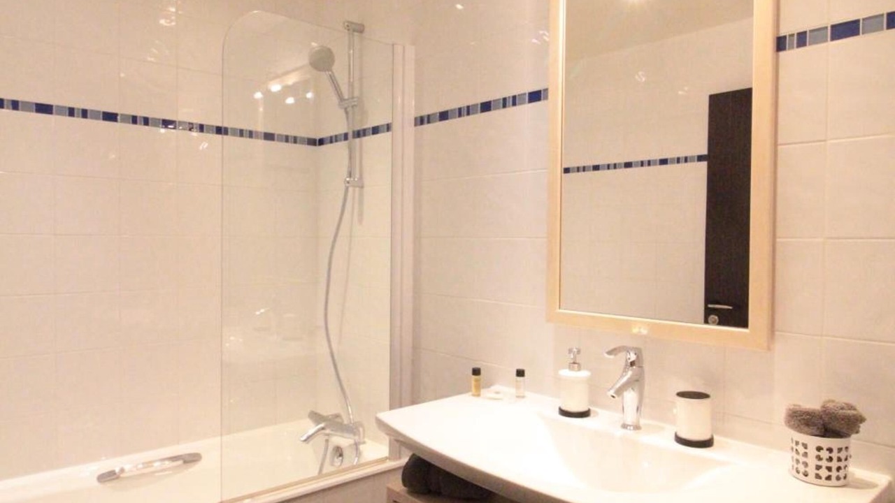 Photo of Bathroom in Chaussee-d'Antin