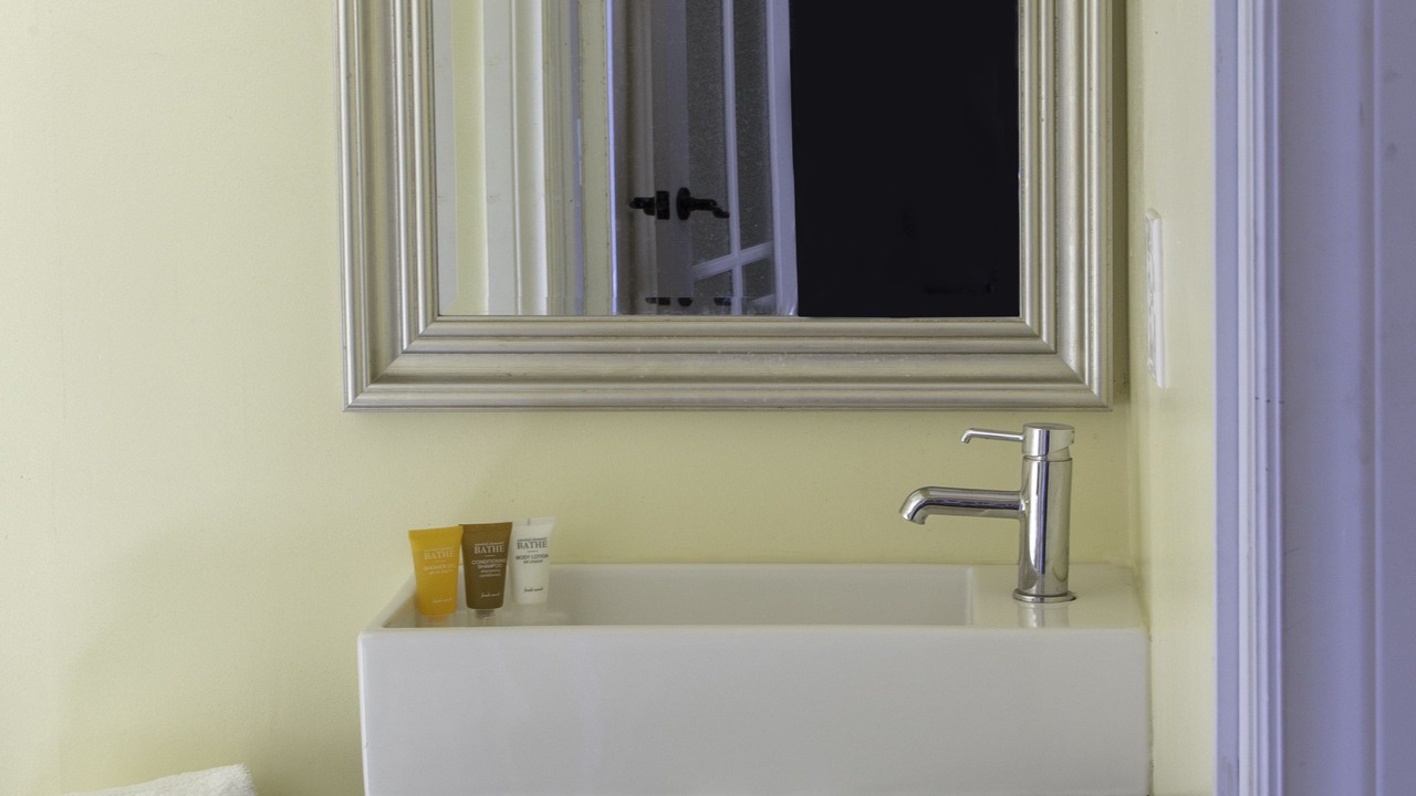 Photo of Bathroom in Cabbagetown