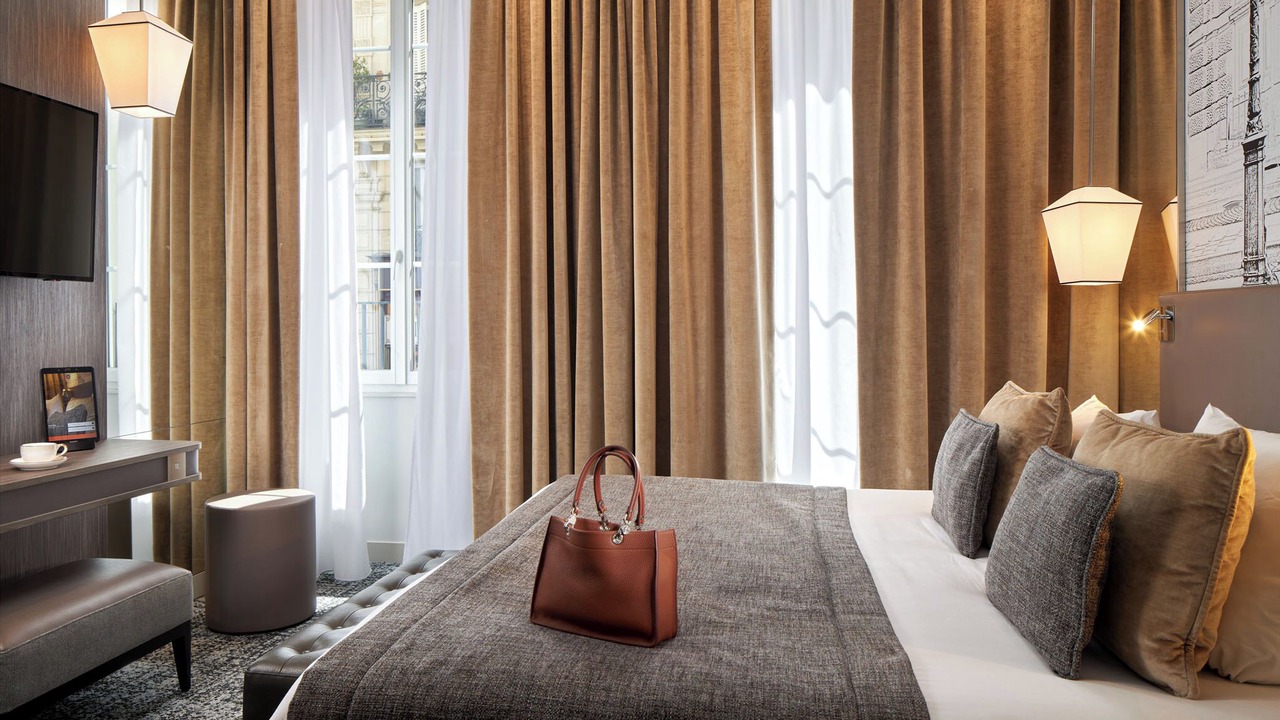 Photo of Bedroom in Latin