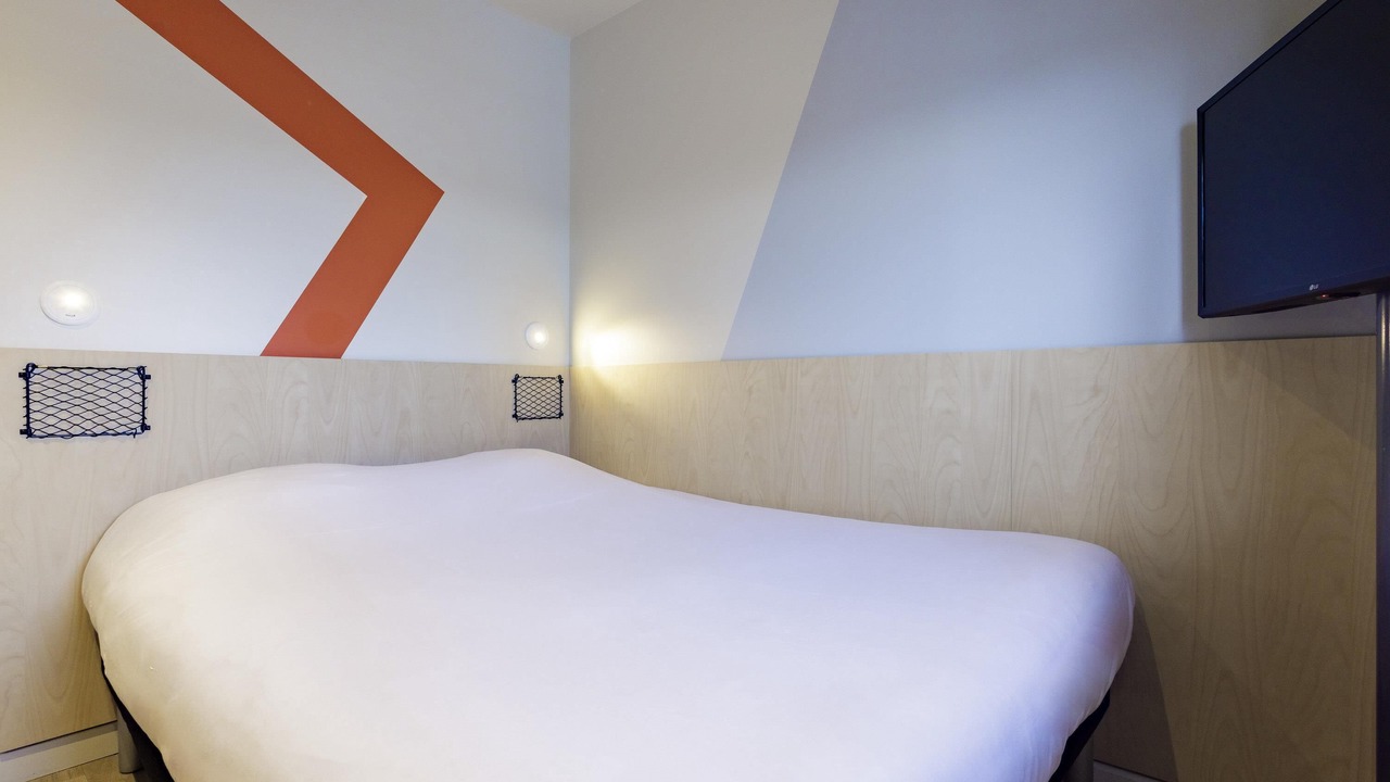 Photo of Bedroom in Villemomble