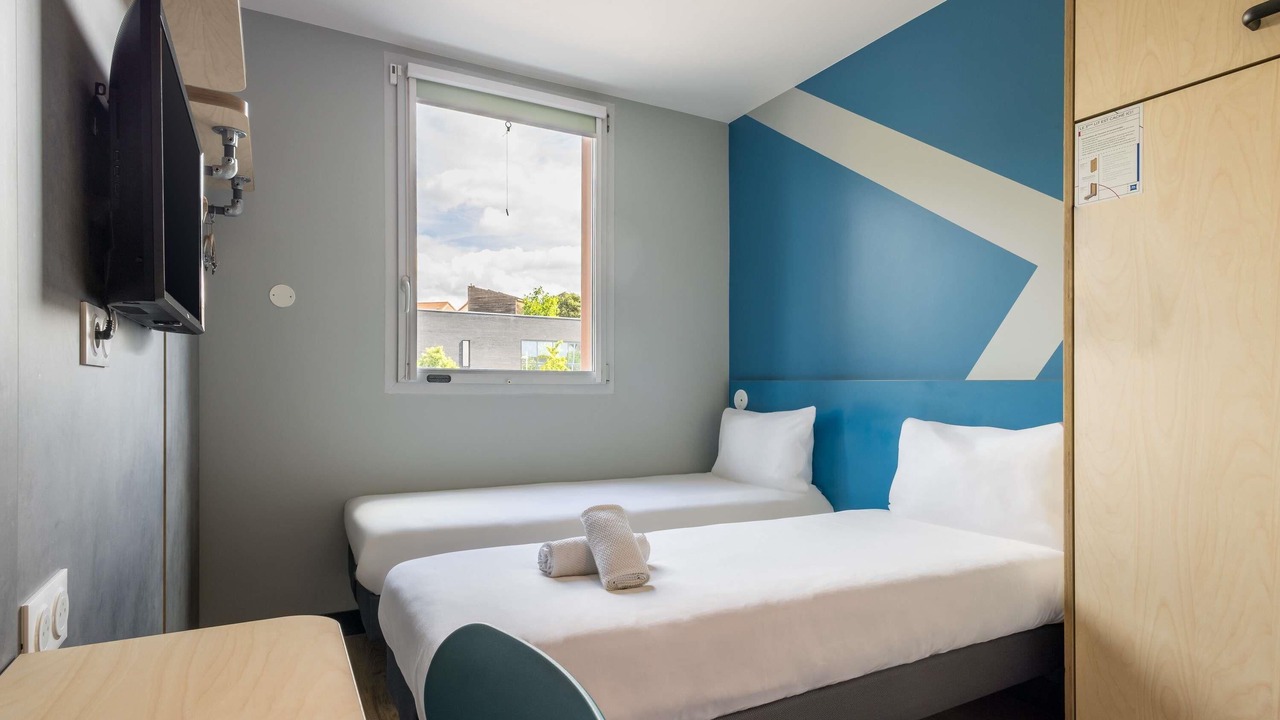 Photo of Bedroom in Plateau - Mont-Valerien
