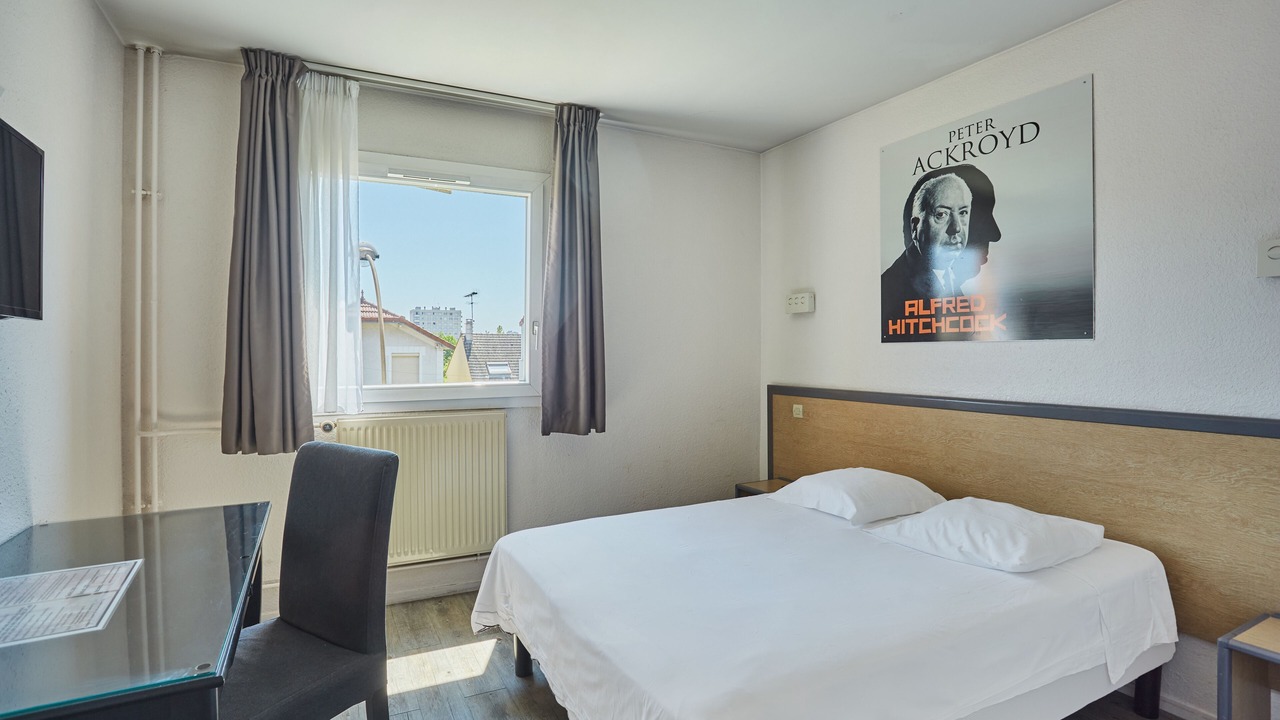 Photo of Bedroom in Joinville-le-Pont