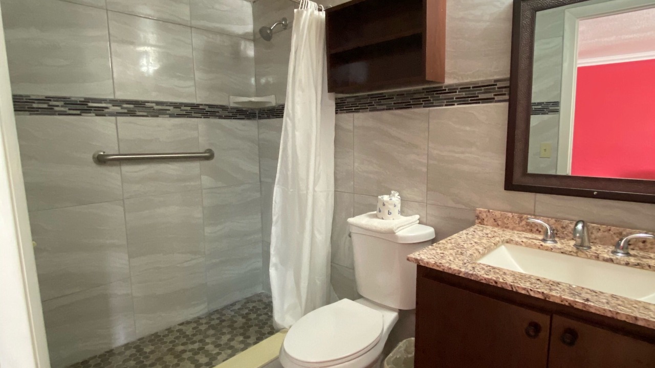 Photo of Bathroom in Arcadia