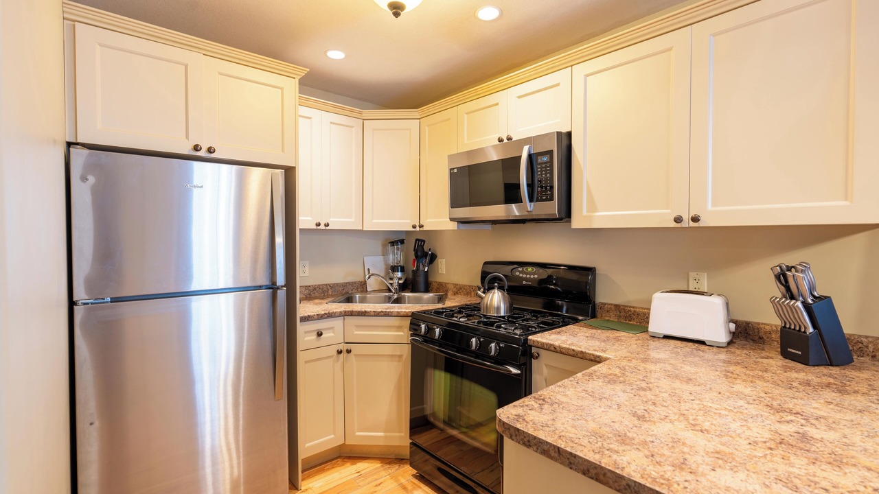 Photo of Kitchen in Lake of Bays