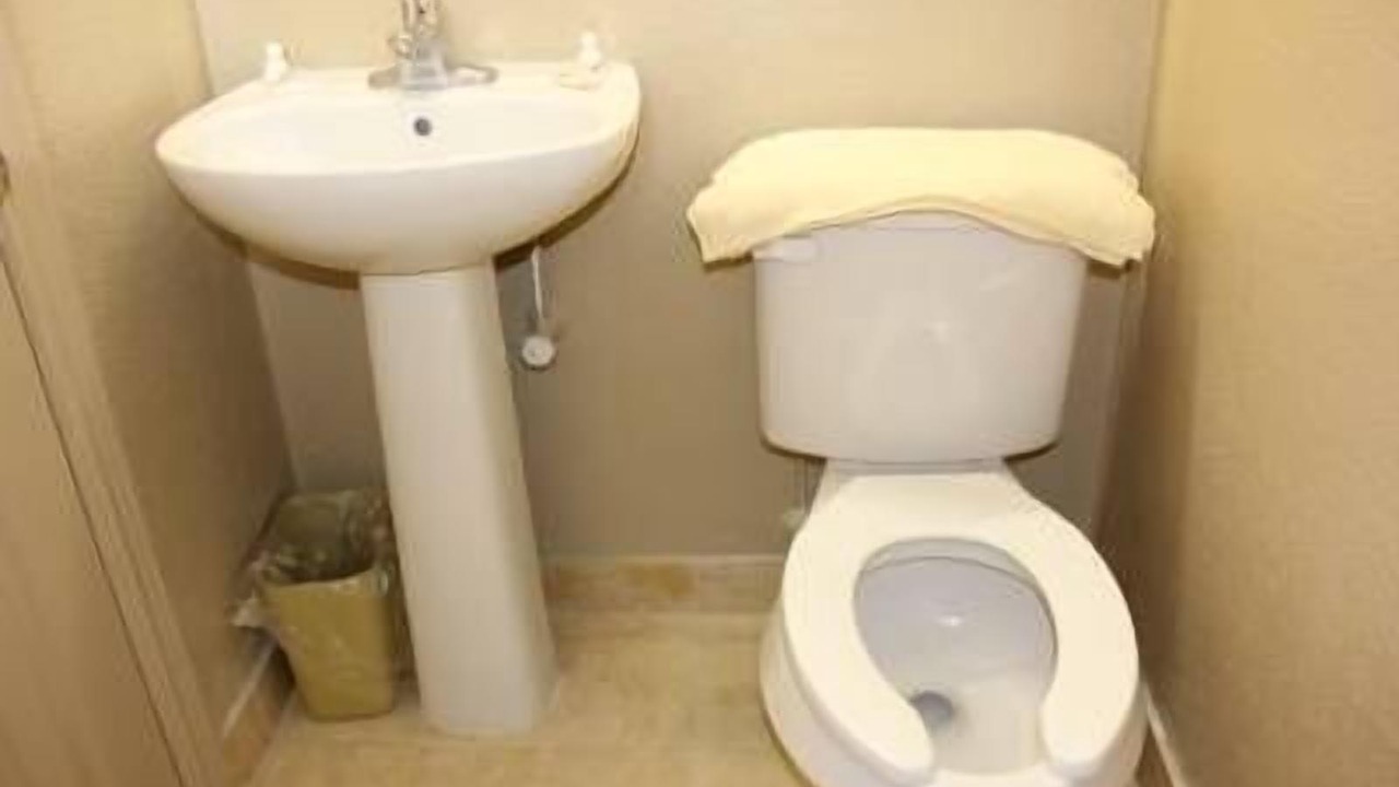 Photo of Bathroom in Lake Wales