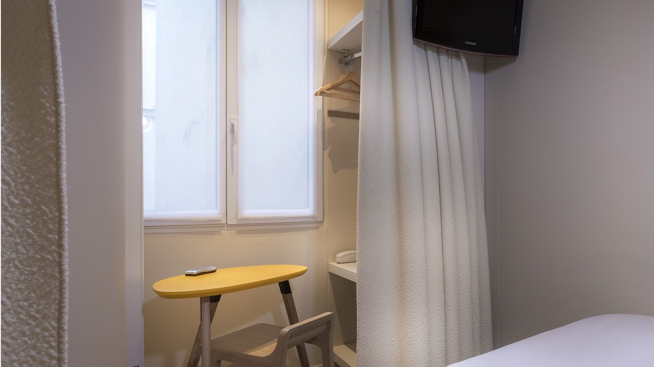 Photo of Bedroom in Saint-Merri