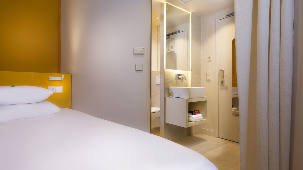 Photo of Bedroom in Saint-Merri