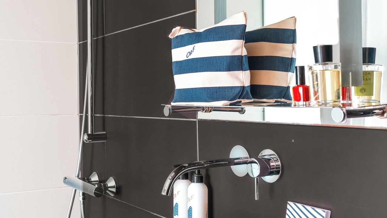 Photo of Bathroom in Quartier de la Salpetriere