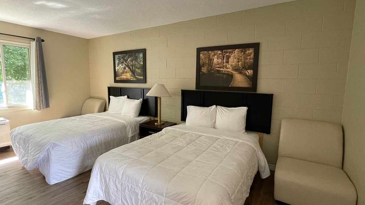 Photo of Bedroom in Wiarton