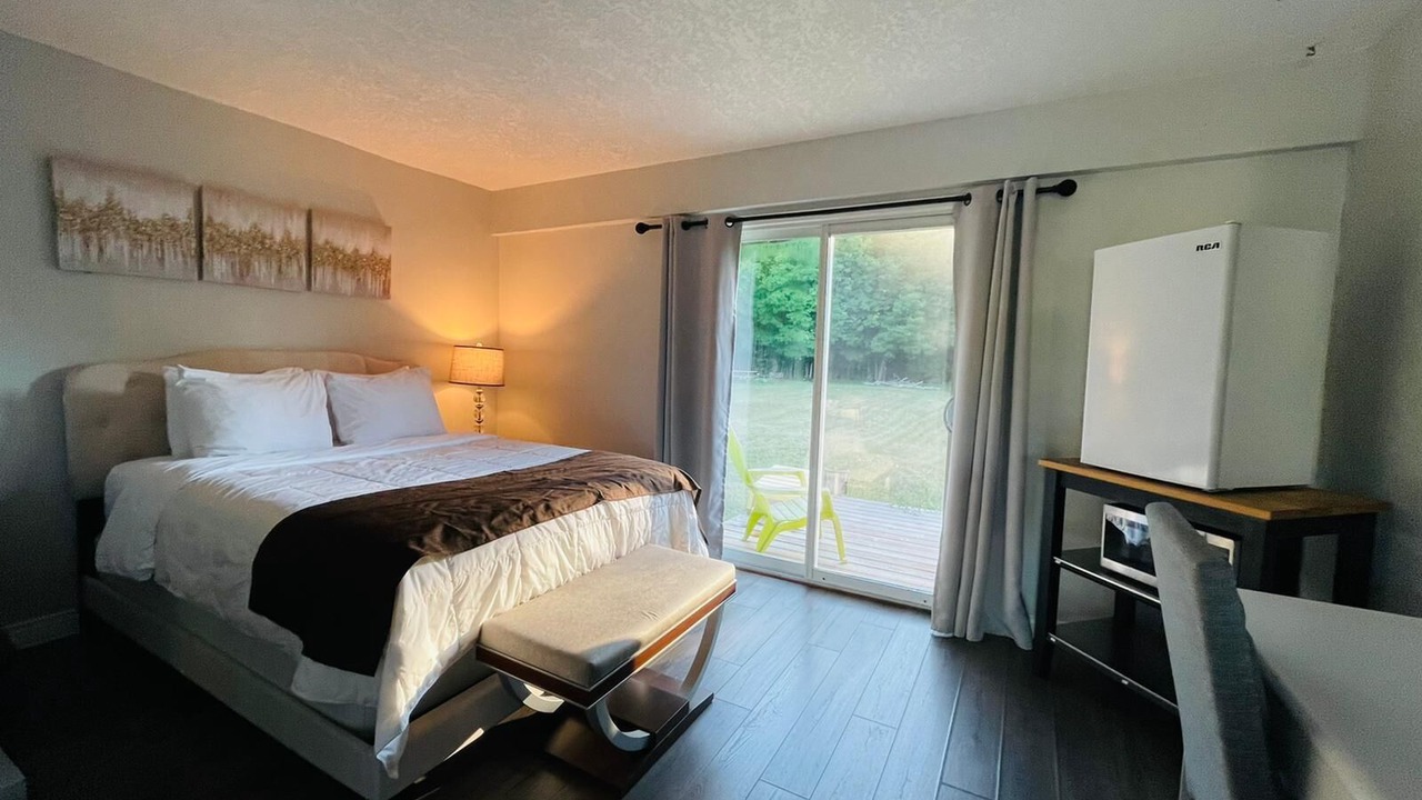 Photo of Bedroom in Wiarton