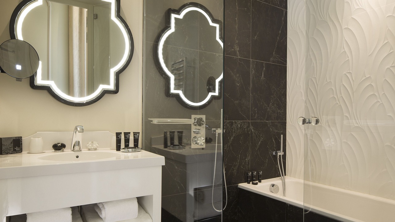 Photo of Bathroom in Quartier des Invalides