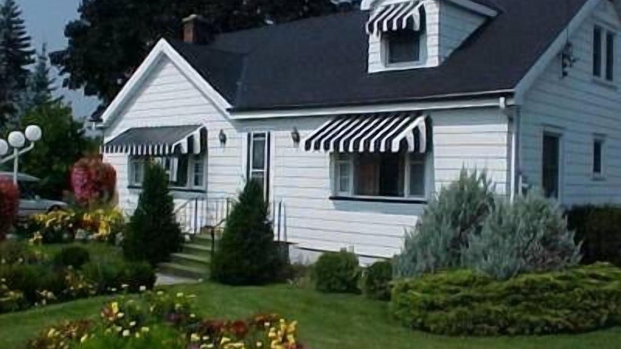 Photo of Buildings in Trenton