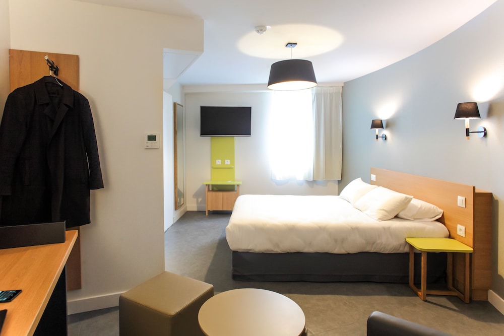 Photo of Bedroom in Bagnolet