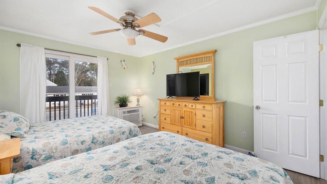 Photo of Bedroom in Caine Woods