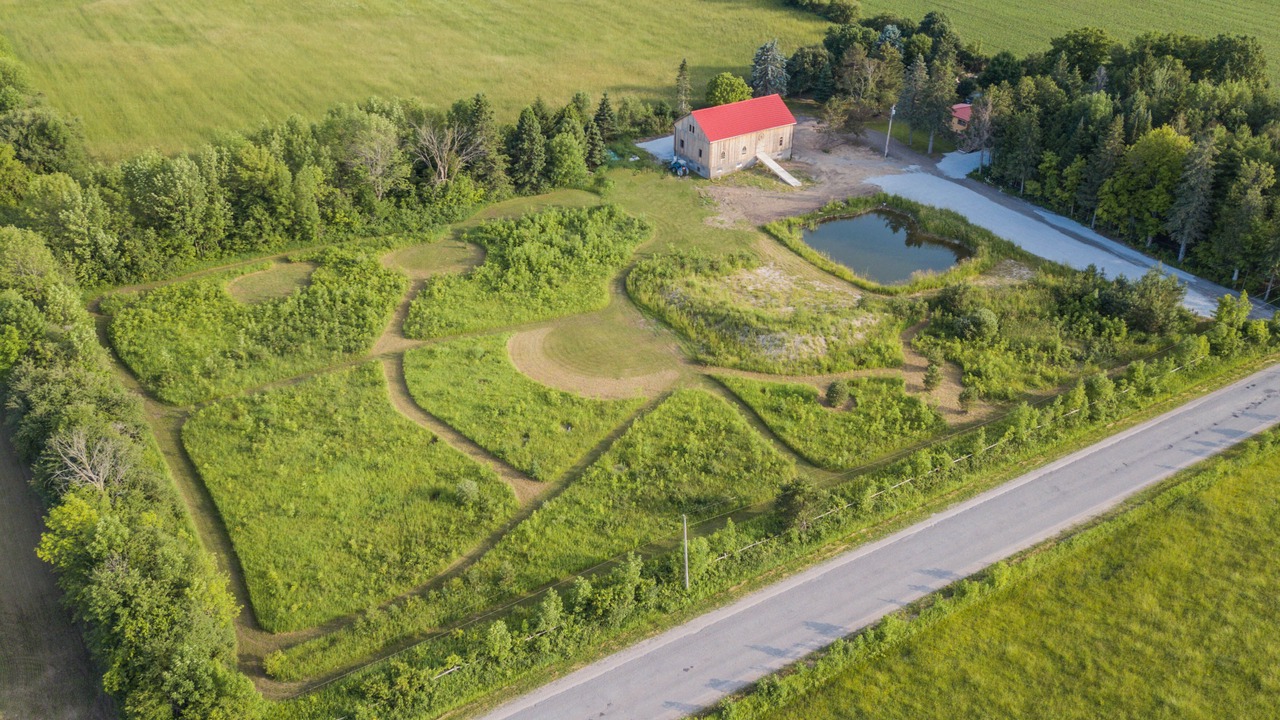Photo of Outdoor in Oro Station