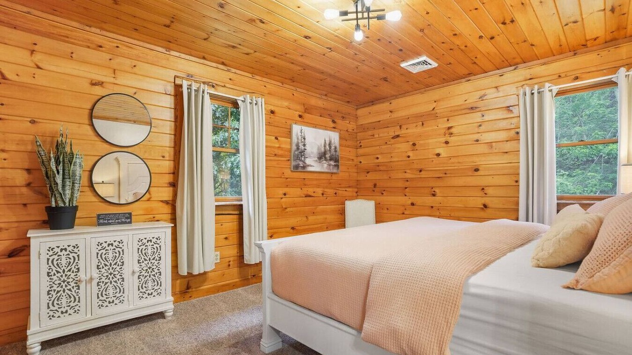 Photo of Bedroom in Elliottsburg