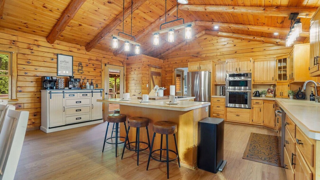 Photo of Kitchen in Elliottsburg