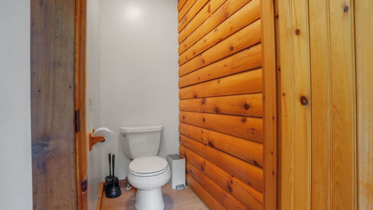 Photo of Bathroom in Elliottsburg