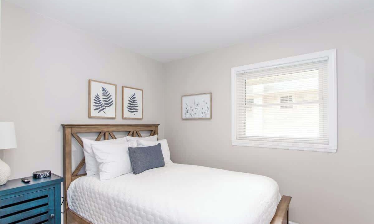 Photo of Bedroom in Park Forest Village