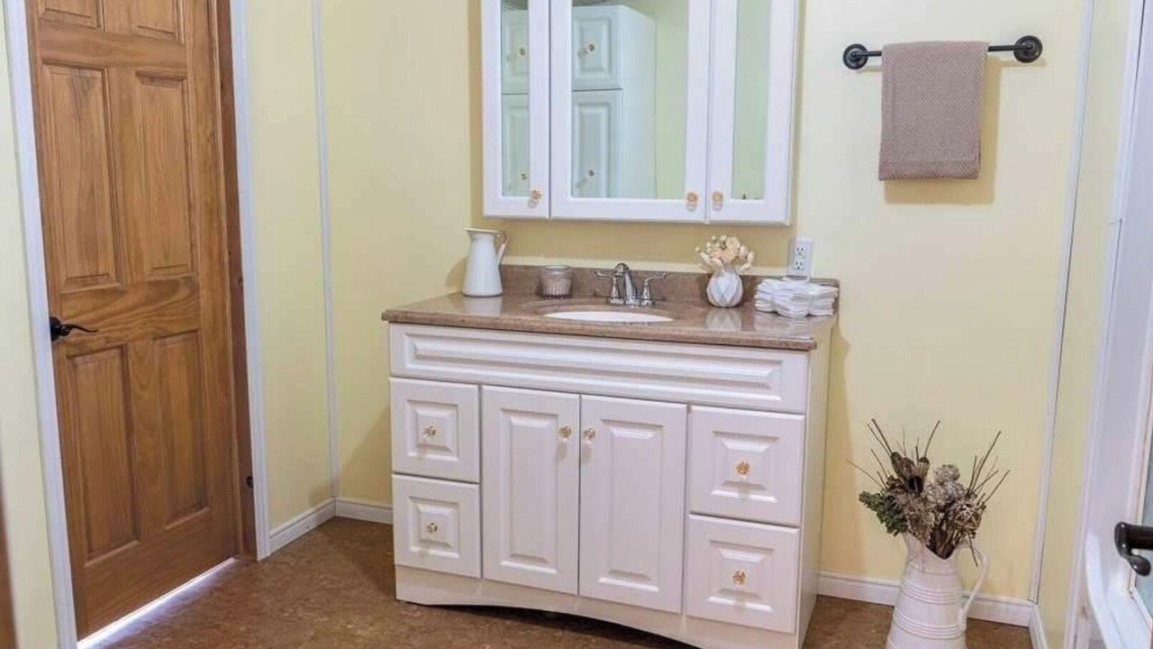 Photo of Bathroom in Alban
