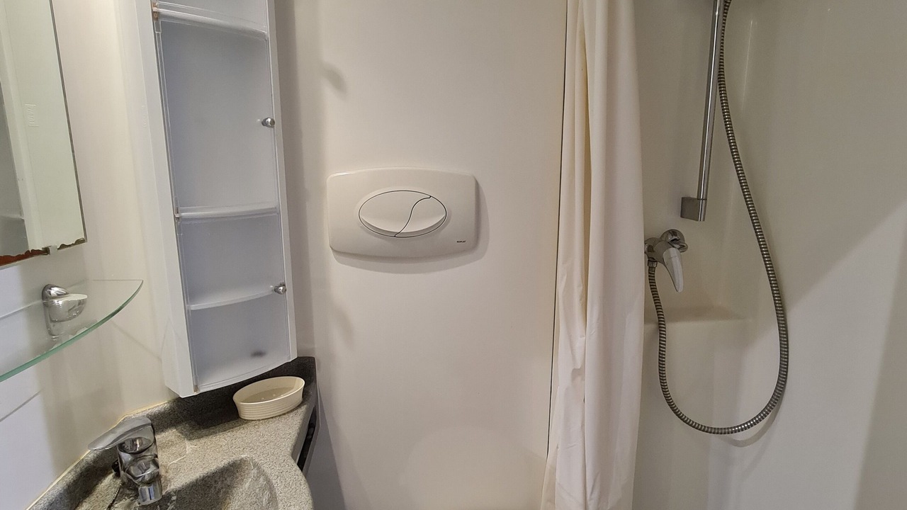 Photo of Bathroom in Notre-Dame-des-Champs