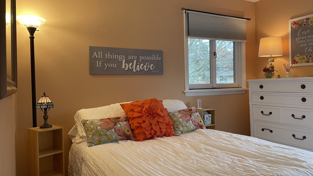 Photo of Bedroom in State College