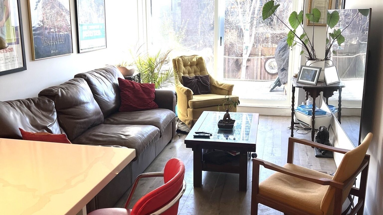Photo of Livingroom in Cabbagetown