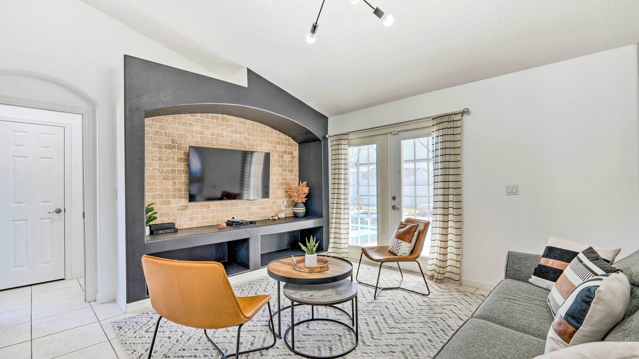 Photo of Livingroom in Orange Tree