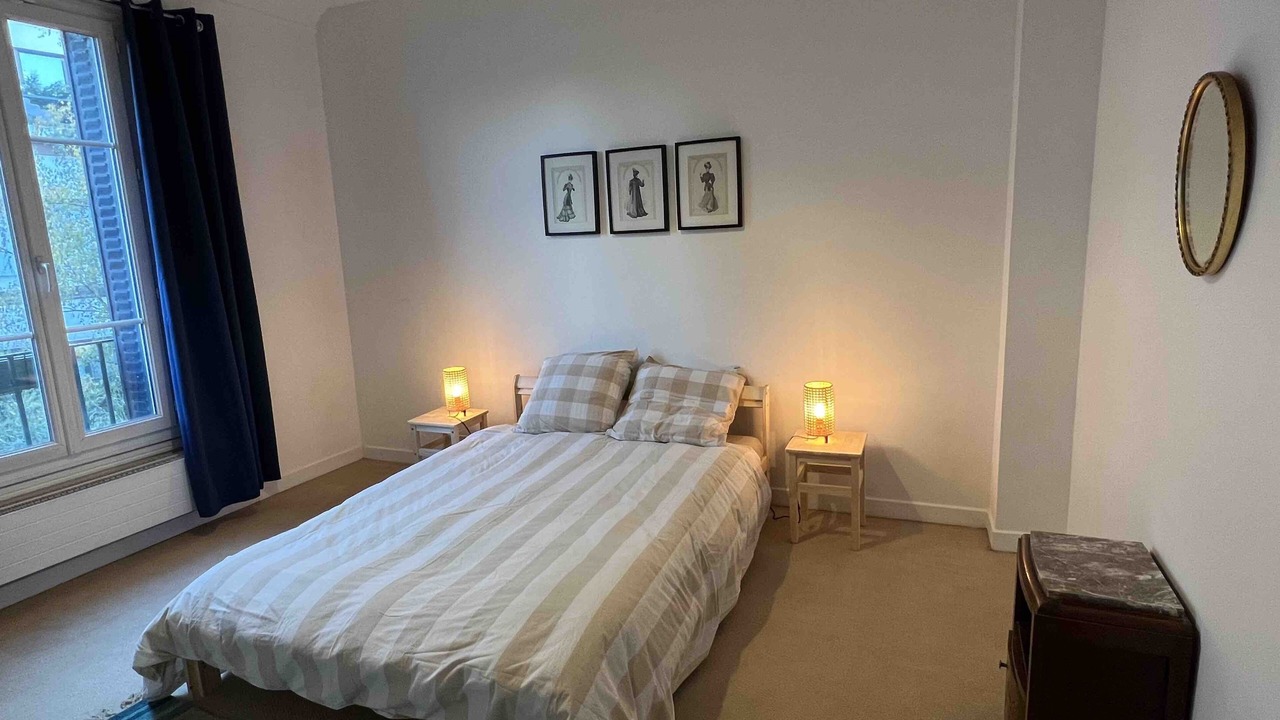 Photo of Bedroom in Suresnes