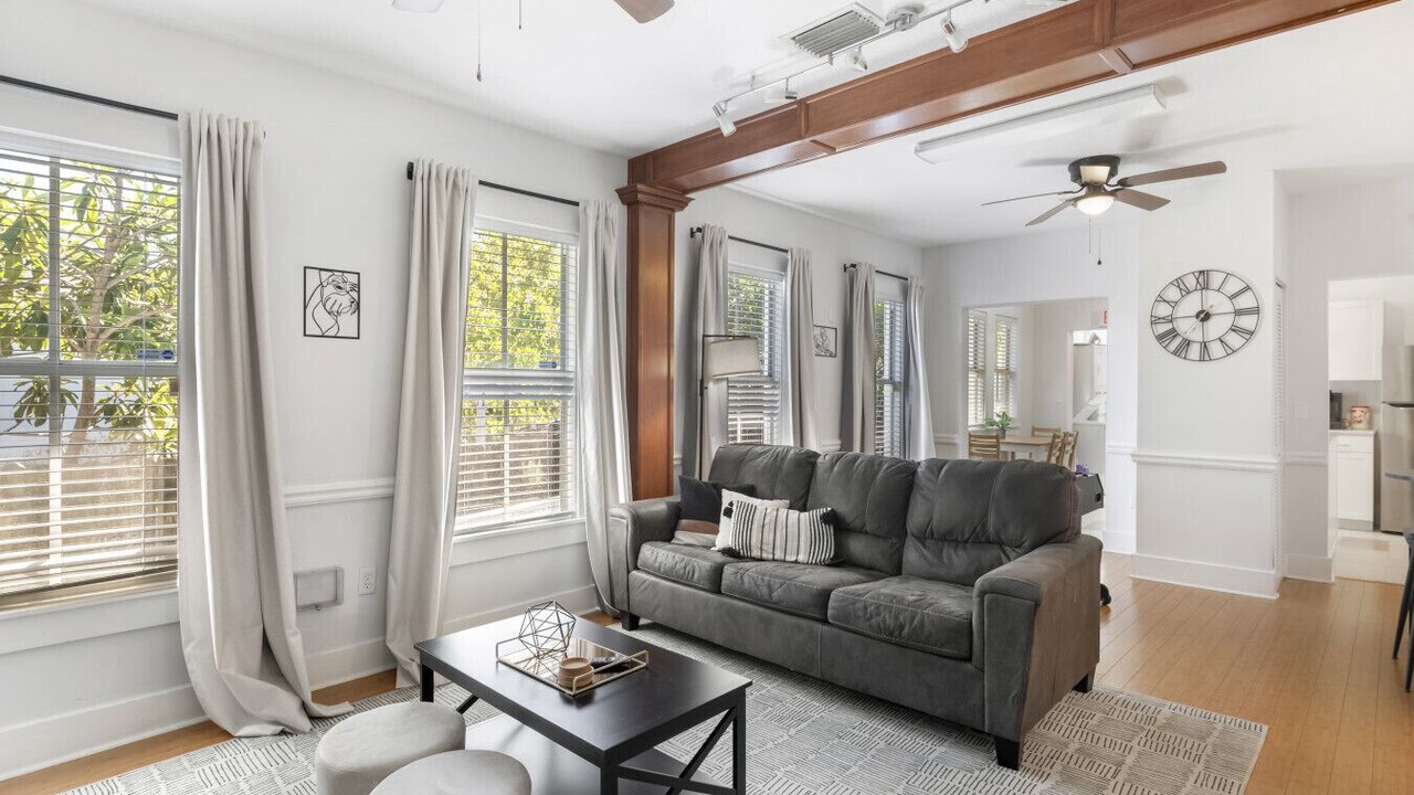 Photo of Livingroom in Historic Ybor