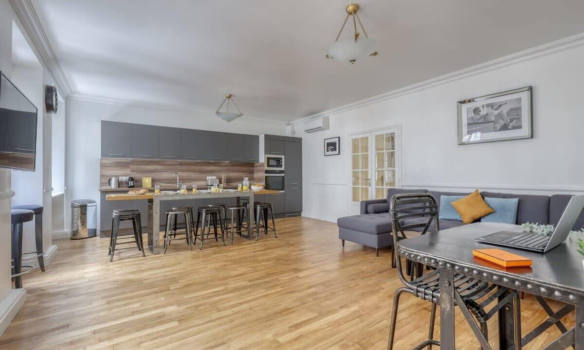 Photo of Livingroom in Quartier de la Porte-Saint-Denis