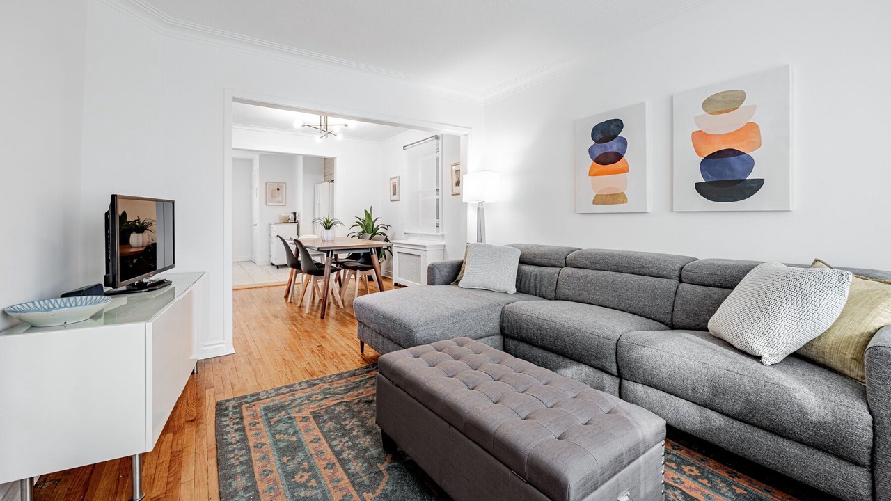 Photo of Livingroom in Earlscourt