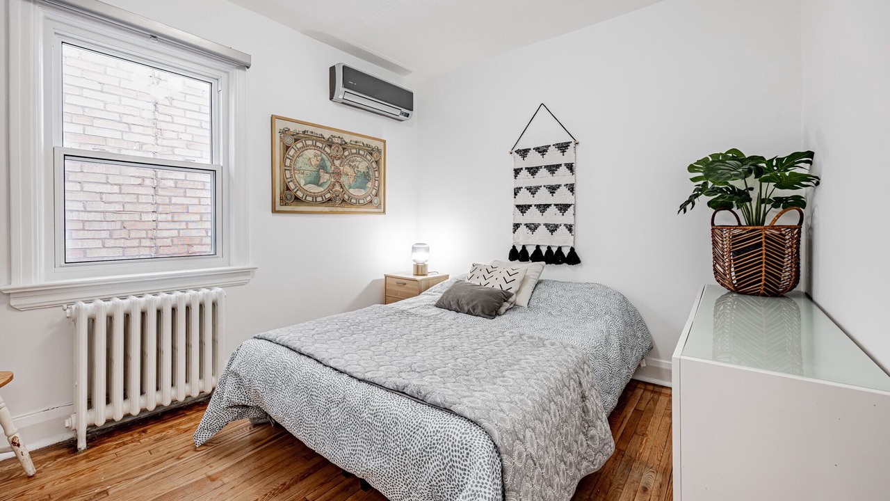 Photo of Bedroom in Earlscourt