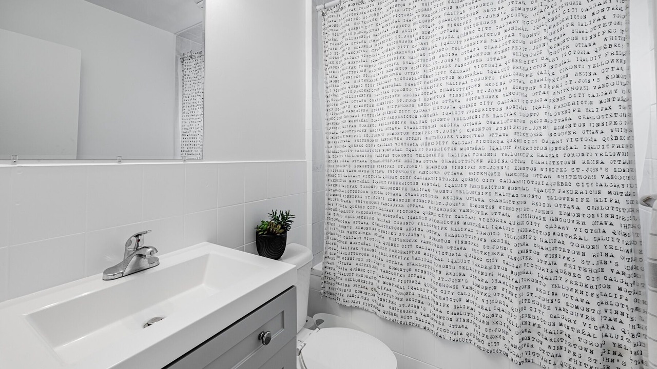 Photo of Bathroom in Earlscourt