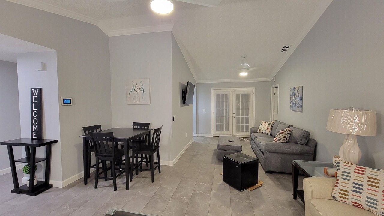 Photo of Livingroom in Port Richey