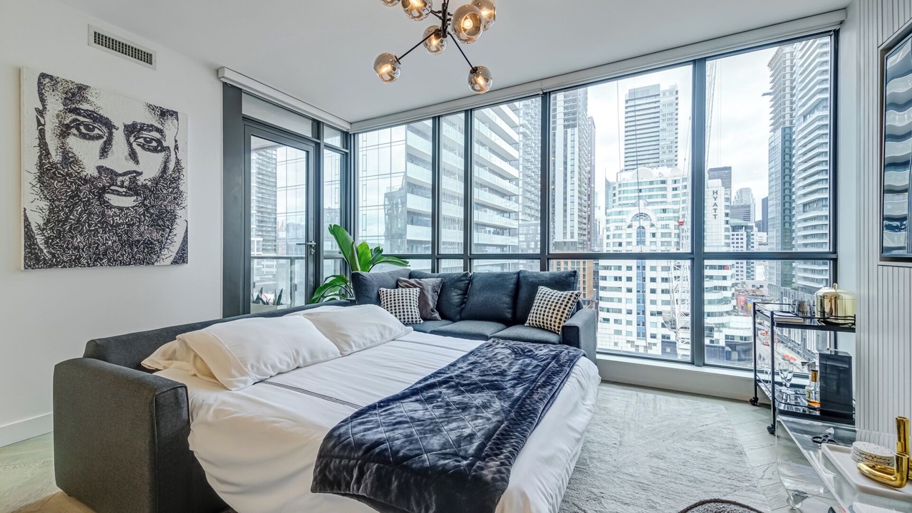 Photo of Bedroom in Fashion District