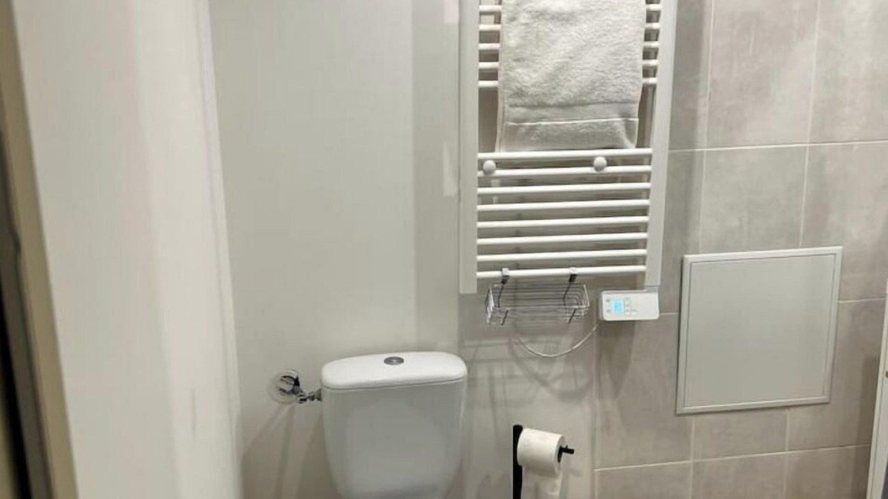 Photo of Bathroom in La Varenne Saint-Hilaire
