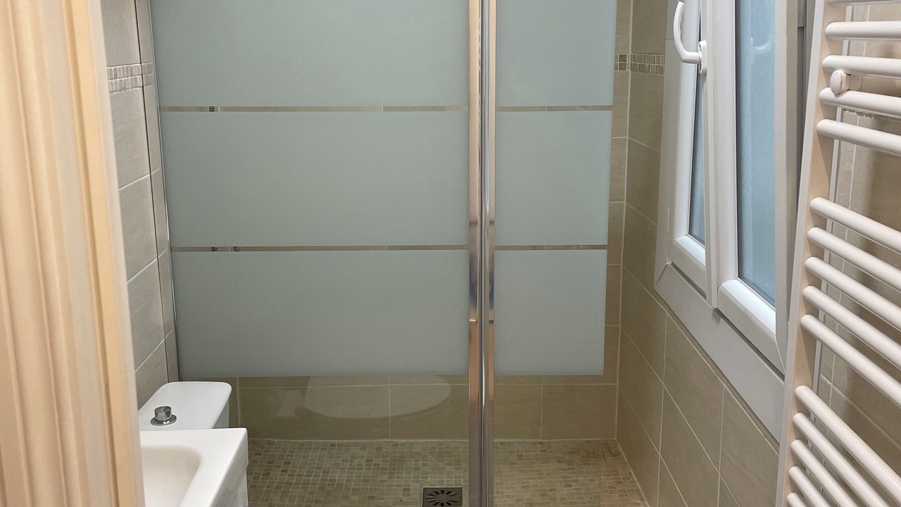 Photo of Bathroom in 19th Arrondissement