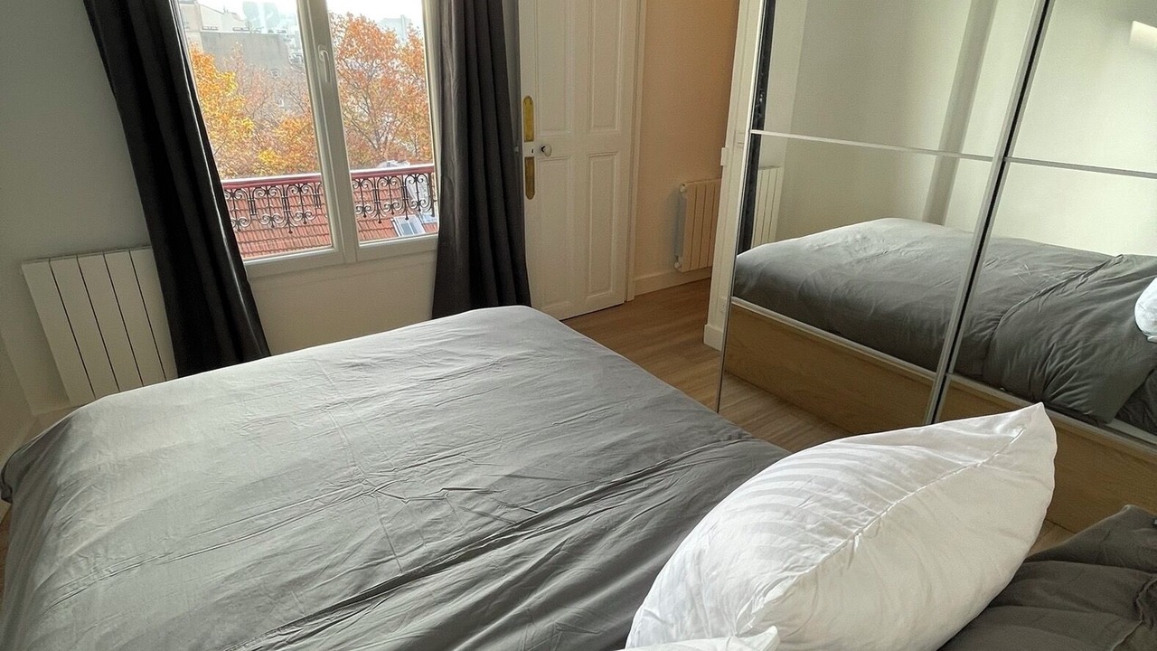 Photo of Bedroom in 19th Arrondissement