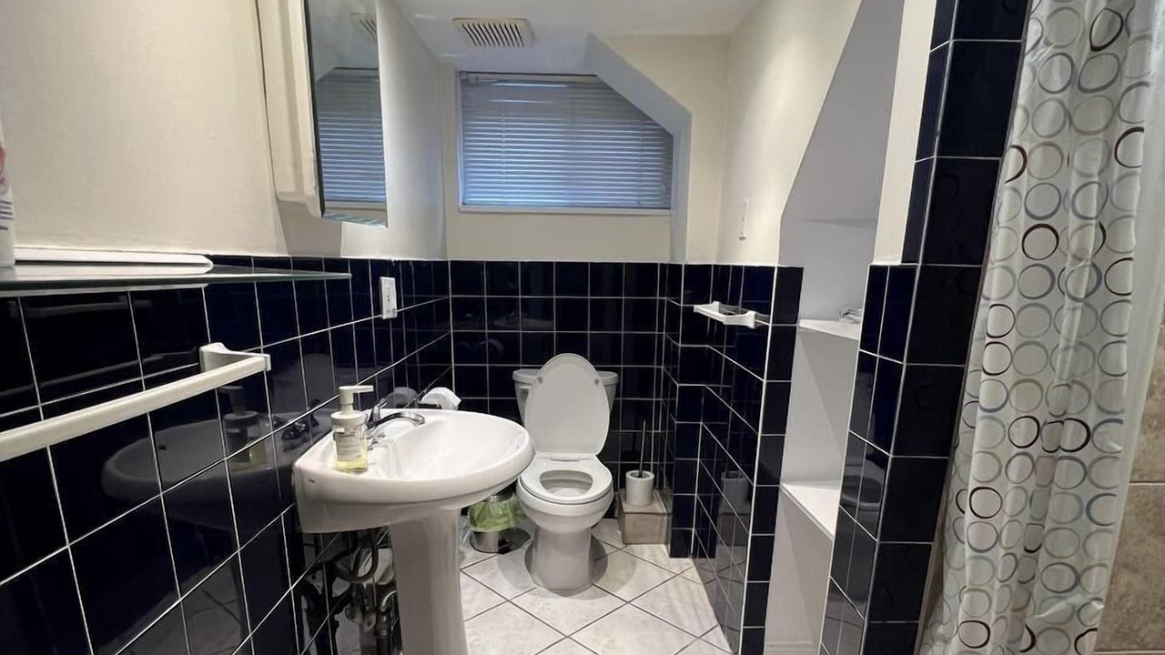Photo of Bathroom in Etobicoke