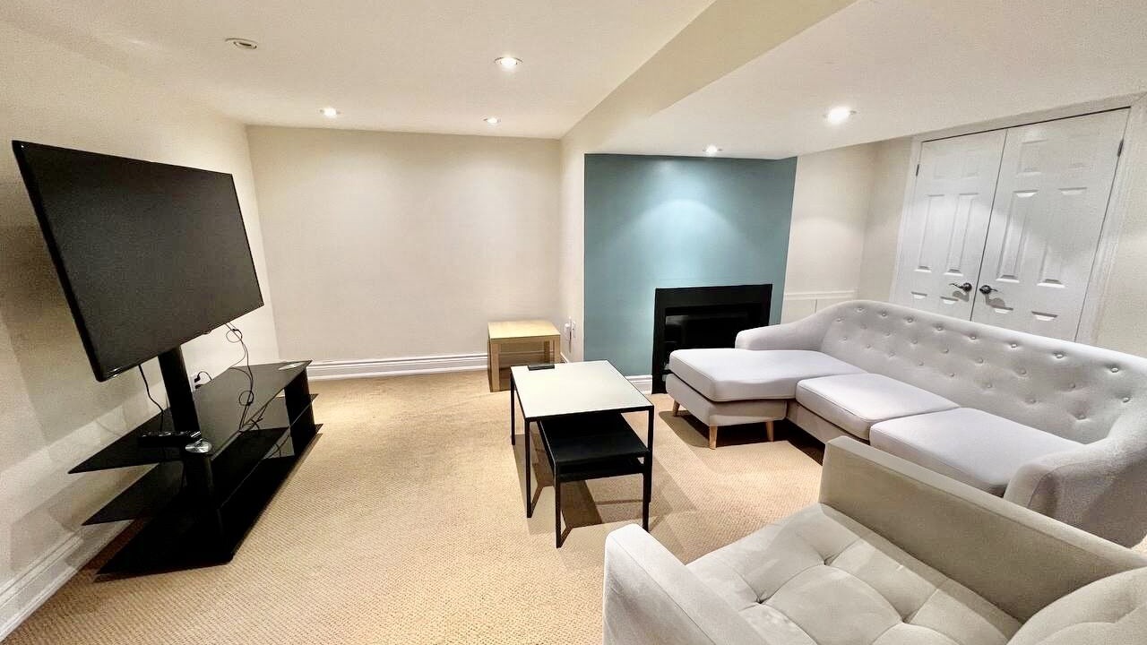 Photo of Livingroom in Etobicoke