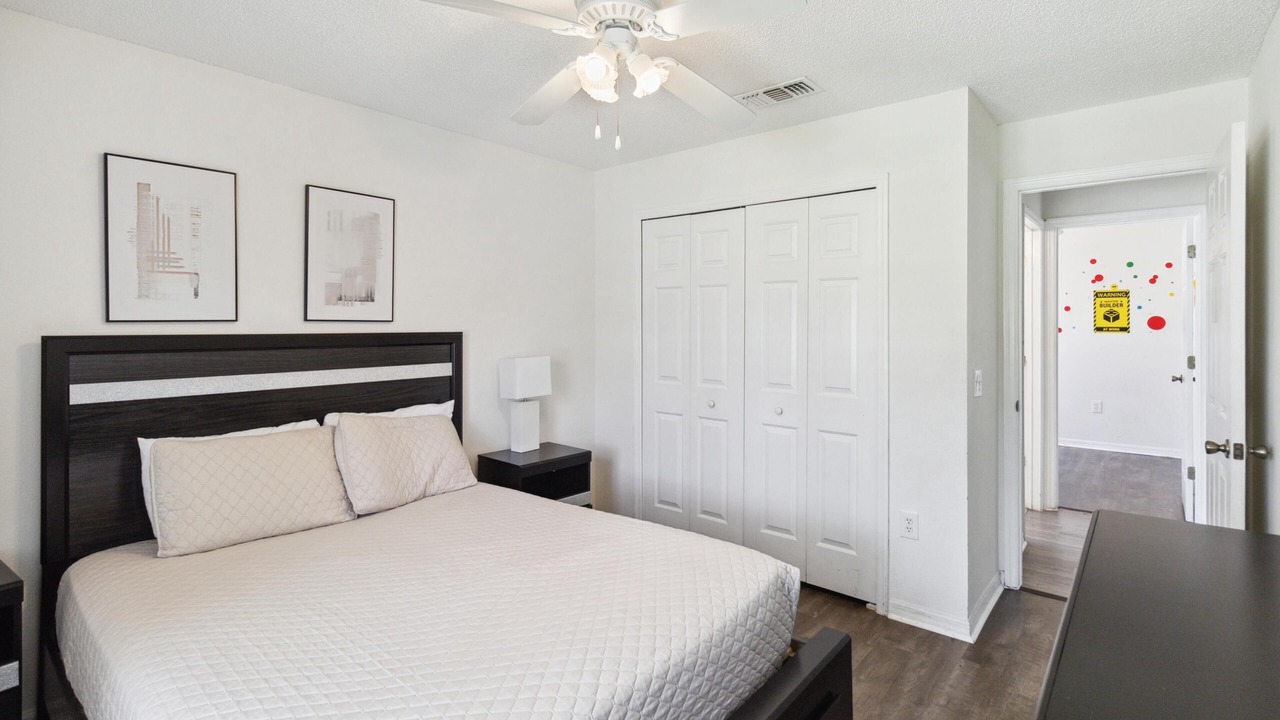 Photo of Bedroom in Thousand Oaks