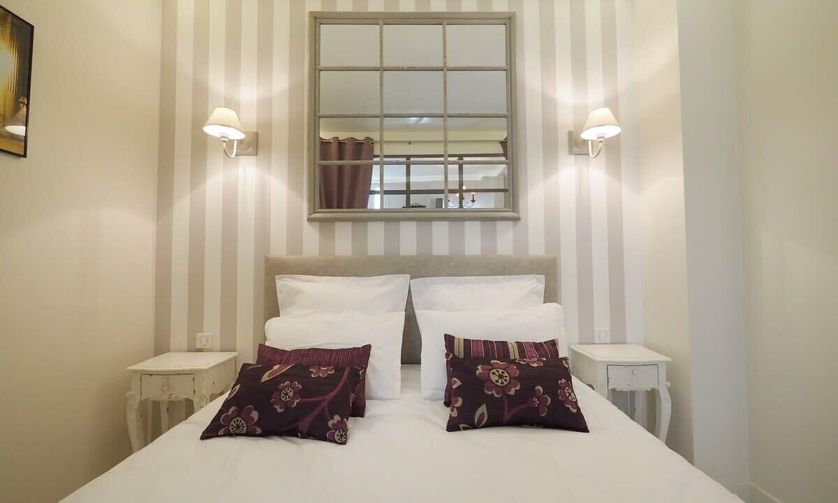 Photo of Bedroom in Notre-Dame-des-Champs
